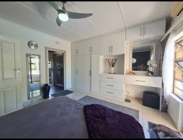 4 BEDROOM FREESTANDING FOR SALE IN VELD EN VLEI